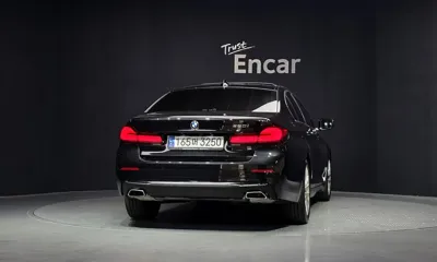 BMW 5-Series 2023, 12732 км, за 25928.84 USD