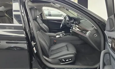 BMW 5-Series 2023, 12732 км, за 25928.84 USD - фото 26