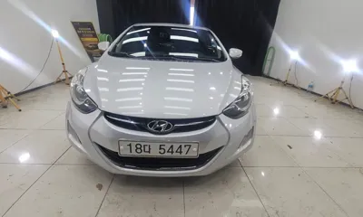 Hyundai Avante · 2013 год