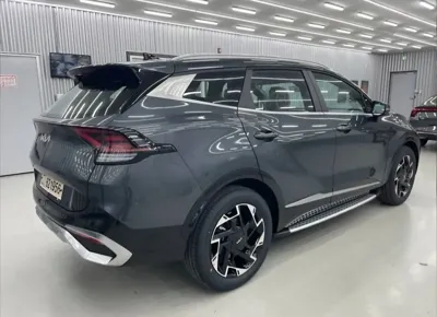 Kia Sportage 2024, 32522 км, за 8456.94 USD