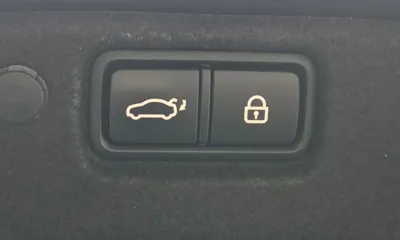 Kia K7 2016, 88919 км, за 8139.61 USD - фото 17