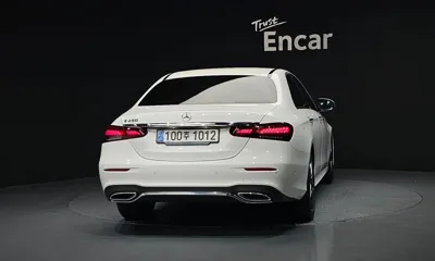 Mercedes-Benz E-Class 2023, 57848 км, за 26307.21 USD