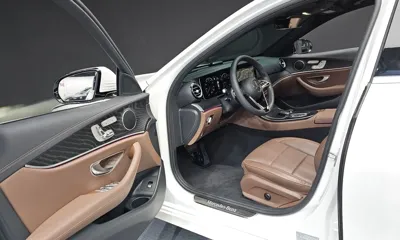 Mercedes-Benz E-Class 2023, 57848 км, за 26262.75 USD - фото 10