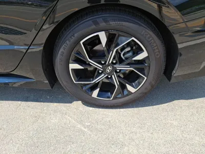 Hyundai Sonata 2024, 30200 км, за 18488.61 USD - фото 8
