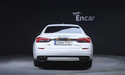 Maserati Quattroporte 2016, 76255 км, за 12823.91 USD