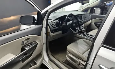 Kia Canival 2019, 128637 км, за 8145.69 USD - фото 10