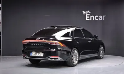 Hyundai Grandeur 2020, 45943 км, за 17127.04 USD