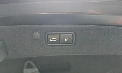 Hyundai Grandeur 2020, 45943 км, за 17127.04 USD - фото 32