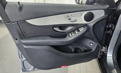 Mercedes-Benz GLC-Class 2018, 71408 км, за 16738.87 USD - фото 24