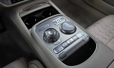 Genesis G90 2023, 16353 км, за 66384.4 USD - фото 9
