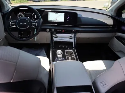 Kia Canival 2023, 145000 км, за 13602.91 USD