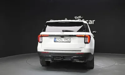 Ford Explorer 2025, 8976 км, за 34687.81 USD