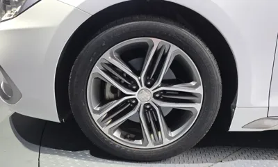 Hyundai Grandeur 2019, 142347 км, за 9035.95 USD