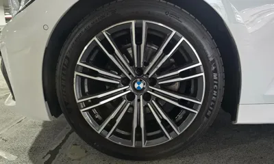 BMW 3-Series 2022, 59498 км, за 16082.45 USD
