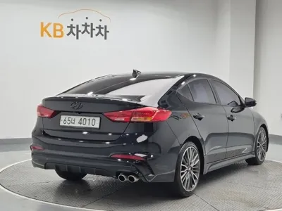 Hyundai Avante 2018, 154854 км, за 4623.3 USD