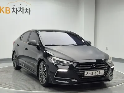Hyundai Avante 2018, 154854 км, за 4623.3 USD