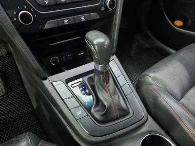Hyundai Avante 2018, 154854 км, за 4623.3 USD - фото 8