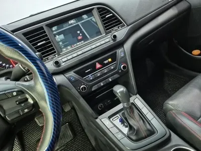 Hyundai Avante 2018, 154854 км, за 4623.3 USD - фото 10