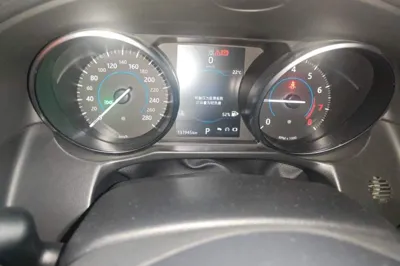 Jaguar XFL 2017, 131900 км, за 10348 USD - фото 11