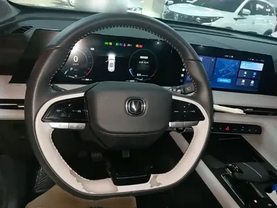 Changan 长安CS75PLUS 2023, 17000 км, за 10279.64 USD - фото 7