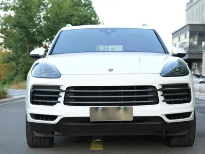 Porsche Cayenne 2022, 27000 км, за 60348.62 USD