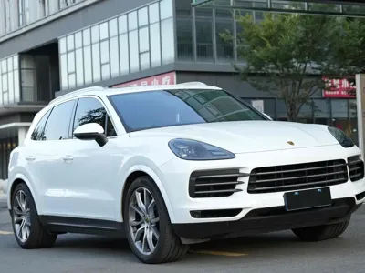Porsche Cayenne 2022, 27000 км, за 60348.62 USD