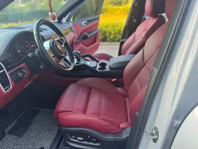 Porsche Cayenne 2022, 27000 км, за 60348.62 USD