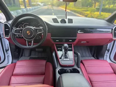 Porsche Cayenne 2022, 27000 км, за 60057.05 USD - фото 6