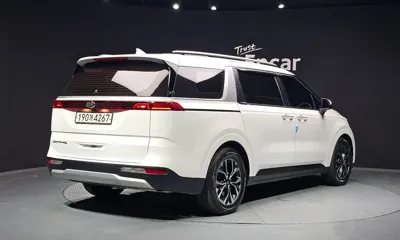 Kia Canival 2021, 102576 км, за 12046.62 USD