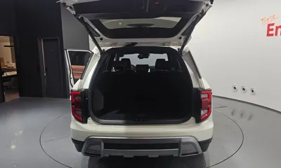 KG_Mobility_Ssangyong Torres 2023, 37556 км, за 14506.91 USD - фото 27