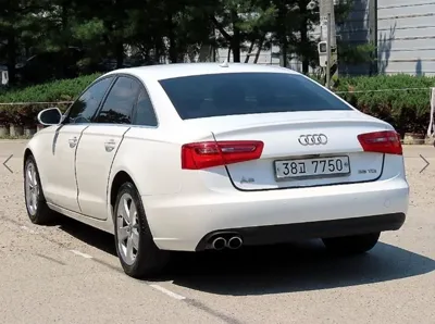 Audi A6 2015, 251185 км, за 4069.84 USD