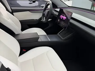 Tesla Model Y 2025, 29000 км, за 32077.07 USD - фото 7