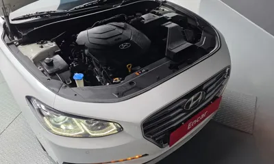 Hyundai Grandeur 2018, 111118 км, за 8861.76 USD - фото 6