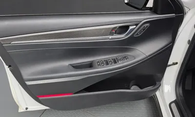 Hyundai Grandeur 2018, 111118 км, за 8861.76 USD - фото 24