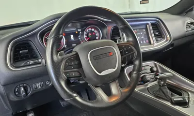 Dodge Challenger 2019, 49189 км, за 37696.15 USD - фото 13