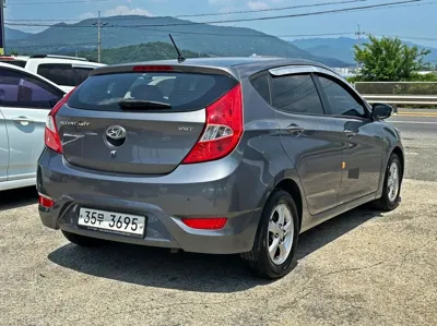 Hyundai Accent 2014, 210891 км, за 2166.21 USD