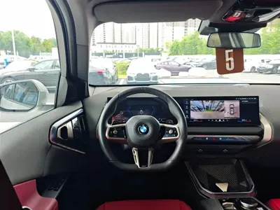 BMW X3 2025, 9800 км, за 38350.47 USD - фото 13