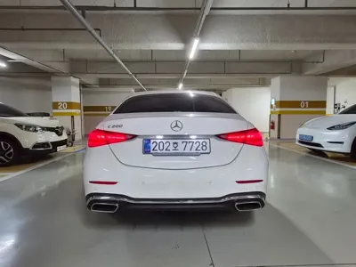 Mercedes-Benz C-Class 2025, 4000 км, за 18045.89 USD