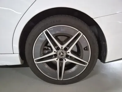 Mercedes-Benz C-Class 2025, 4000 км, за 18045.89 USD - фото 6