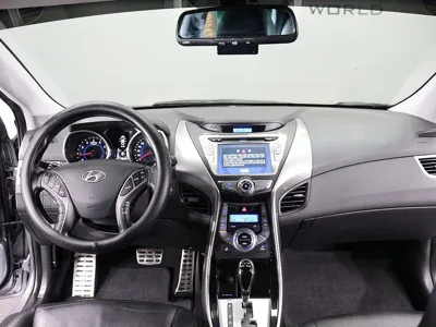 Hyundai Avante 2013, 196937 км, за 2166.21 USD