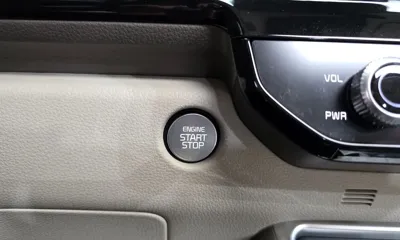 Kia Canival 2025, 26086 км, за 29921.2 USD - фото 27