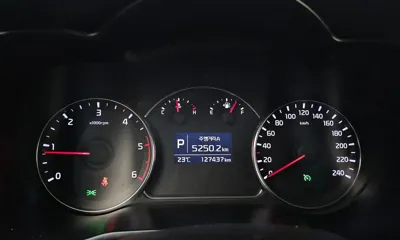 Kia Carens 2014, 127437 км, за 4398.06 USD - фото 8
