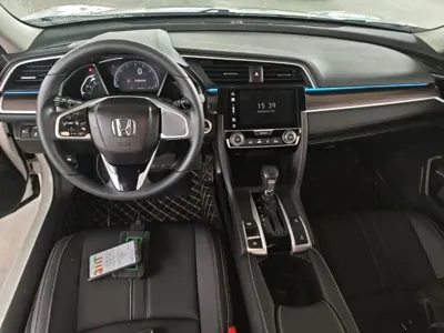 Honda Civic 2020, 54700 км, за 9768.42 USD - фото 10