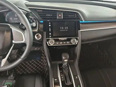 Honda Civic 2020, 54700 км, за 9768.42 USD - фото 13