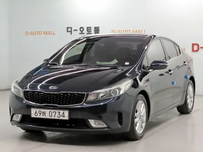 Kia K3 · 2016 год