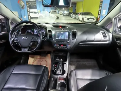 Kia K3 2016, 169789 км, за 4266.77 USD