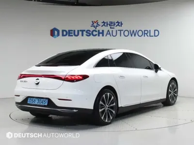 Mercedes-Benz EQE 2022, 52290 км, за 35063.78 USD