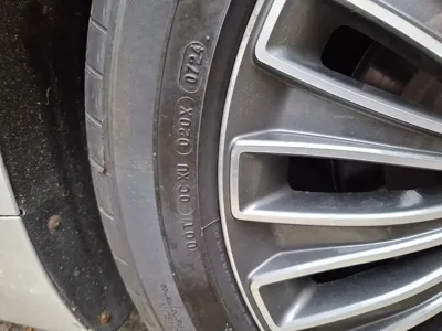 Kia K9 2013, 186000 км, за 3380.35 USD