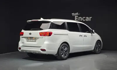 Kia Canival 2019, 215964 км, за 5486.52 USD