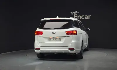 Kia Canival 2019, 215964 км, за 5486.52 USD